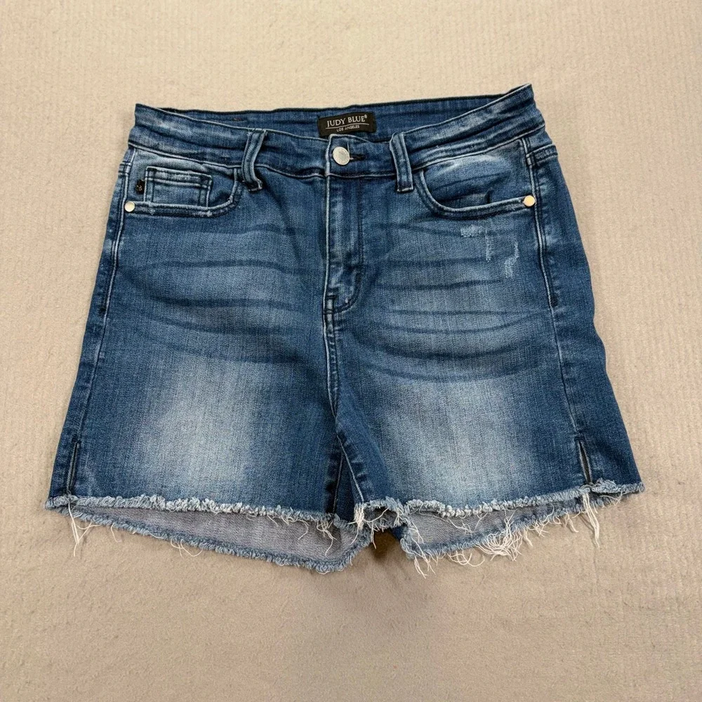 Judy Blue Denim Shorts Womens L Blue Raw Hem High Rise JB15228DK